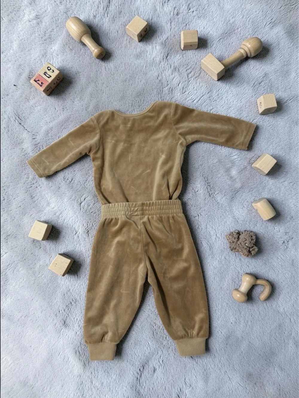 Nike Toddler Velour Tracksuit Set Taupe White Logo Size 3M Soft Cozy‎ Unisex - Picture 2 of 8